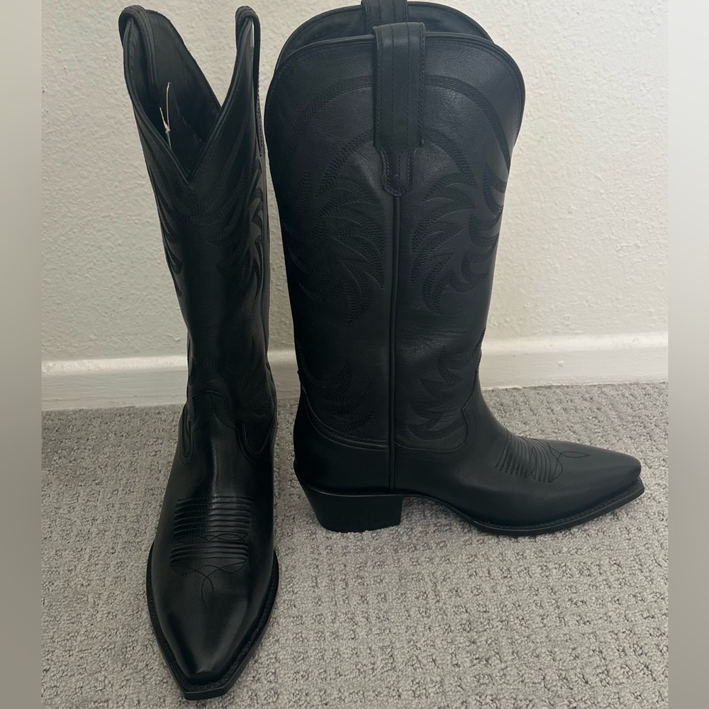 Tecovas The Annie *brand new never worn*